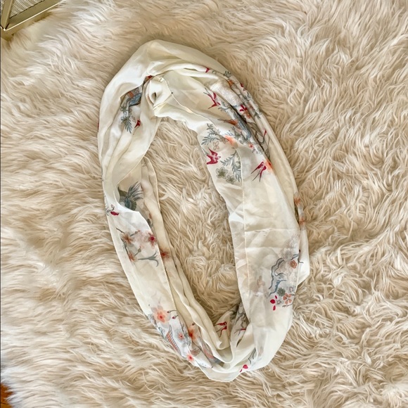 Spring Infinity Scarf - NWOT - Picture 5 of 5